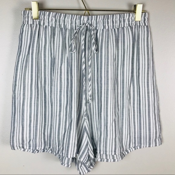Francesca's Collections Pants - MIAMI by FRANCESCA striped relax fit shorts